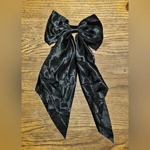 Large Black Satin Hair Bow With A Long Tail NWT